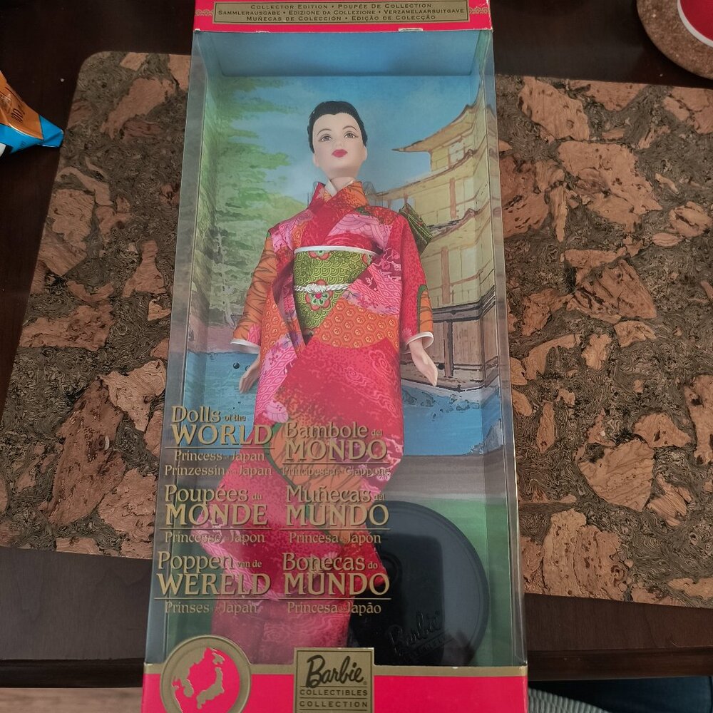 Dolls of the World Princess of Japan
